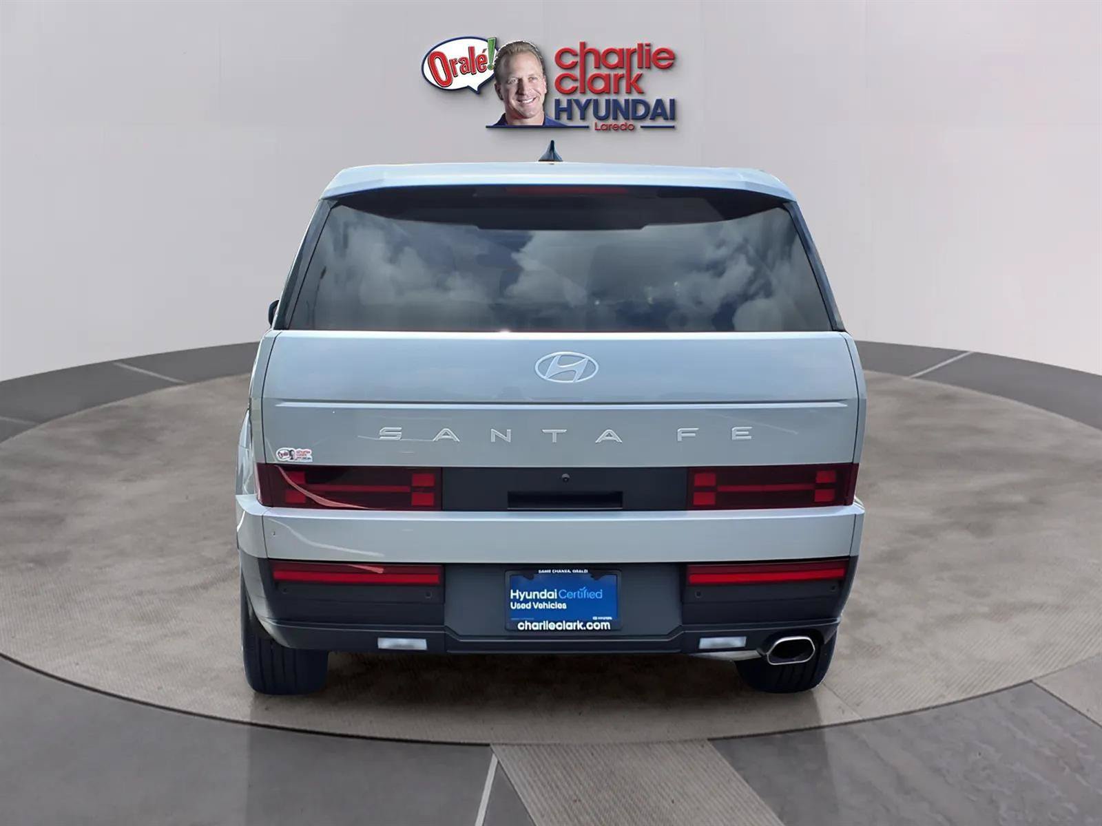 Certified 2026 Hyundai Santa Fe SE FWD image 4