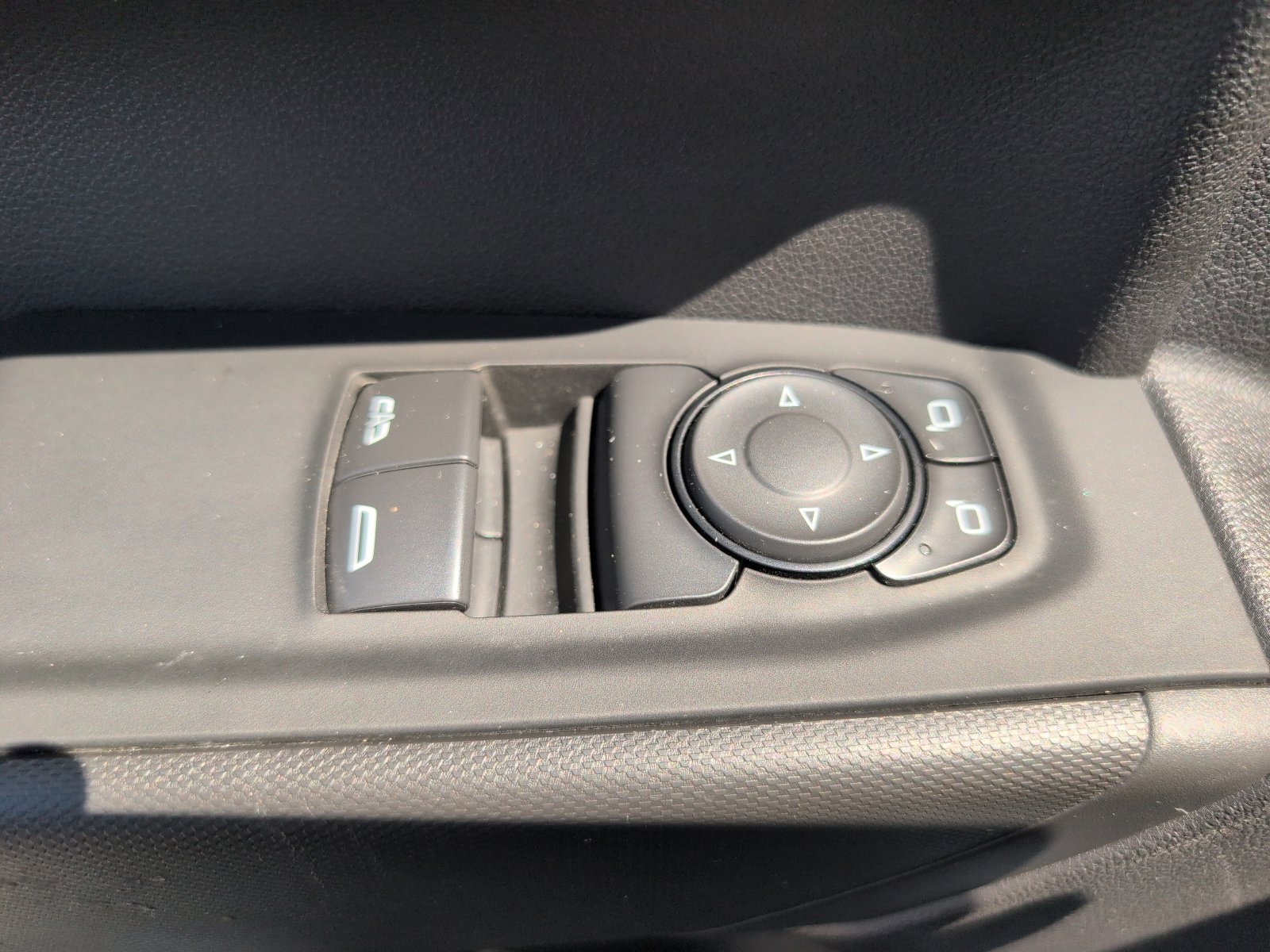 Used 2025 Chevrolet Silverado 1500 W/T RWD image 13