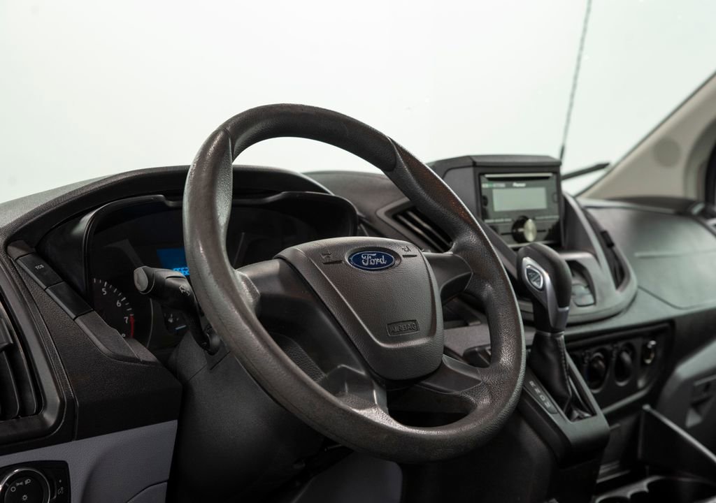 Used 2019 Ford Transit 250 130 Low Roof RWD image 9