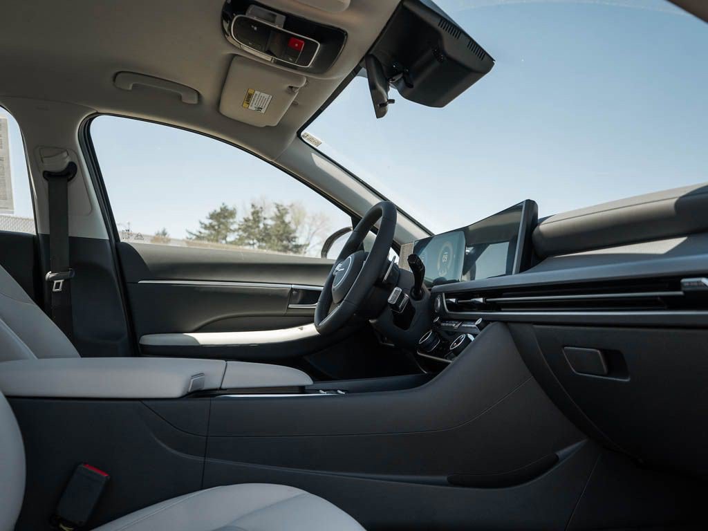 New 2026 Hyundai Sonata SEL AWD/4WD image 9
