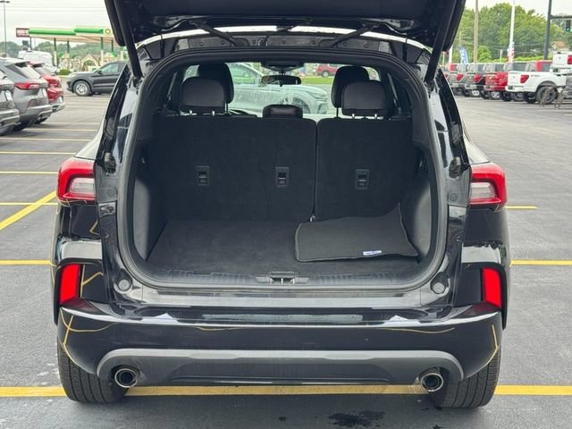 Used 2024 Ford Escape ST-Line AWD/4WD image 5