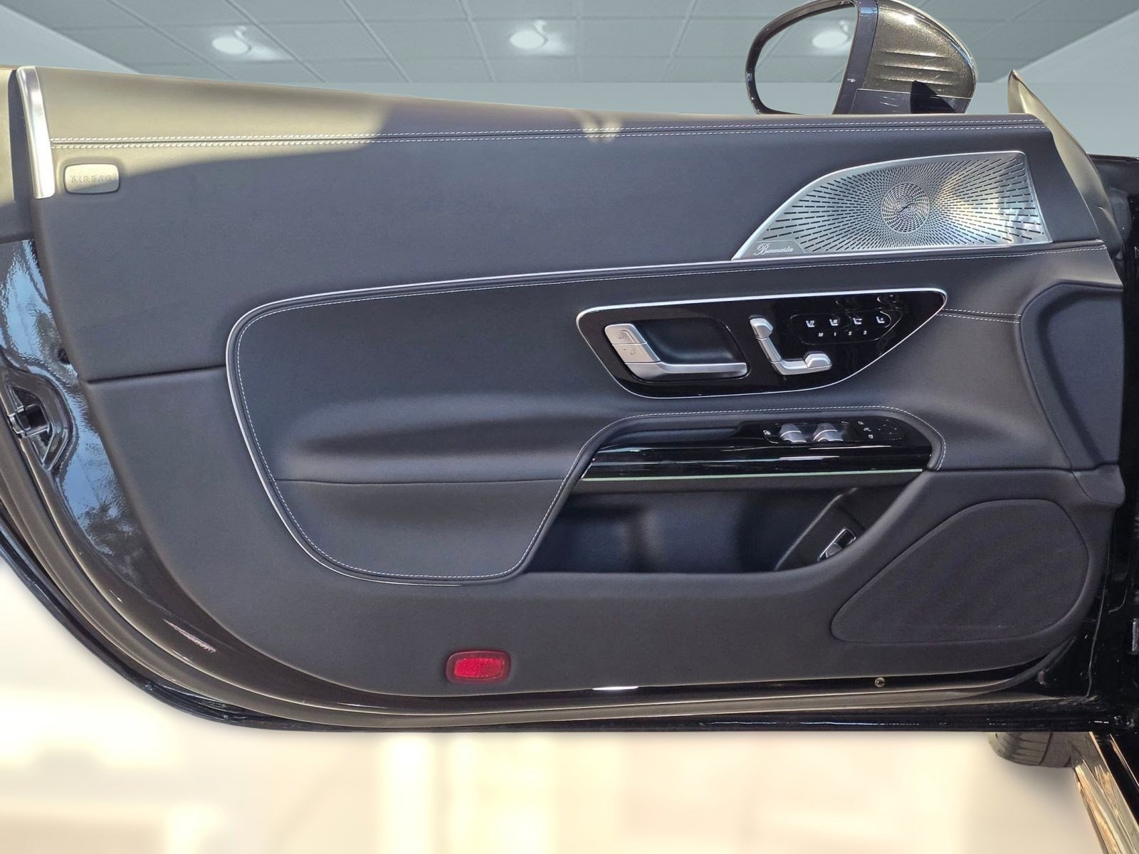 Certified 2022 Mercedes-Benz SL 63 AMG 4MATIC image 17