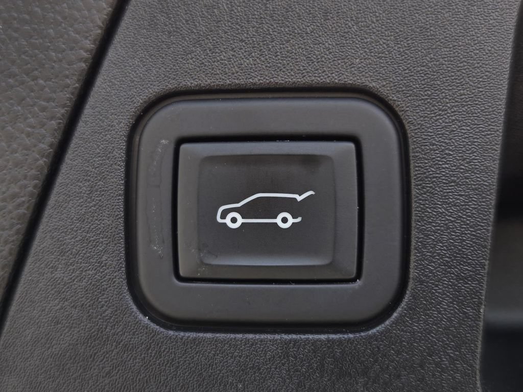 Used 2020 Buick Envision Essence FWD image 10