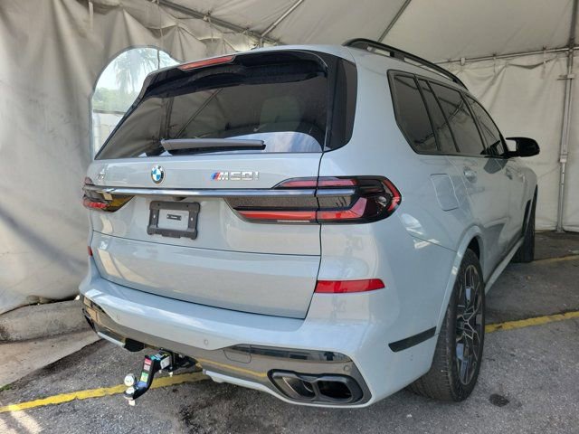 Used 2025 BMW X7 M60i AWD/4WD image 4