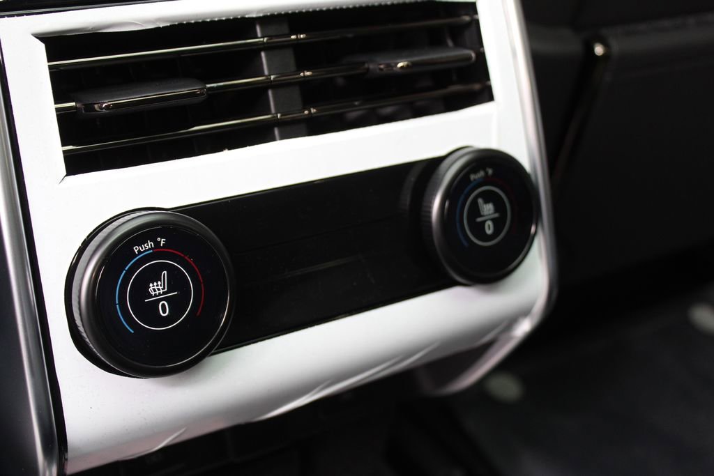 New 2026 Land Rover Range Rover SV image 22