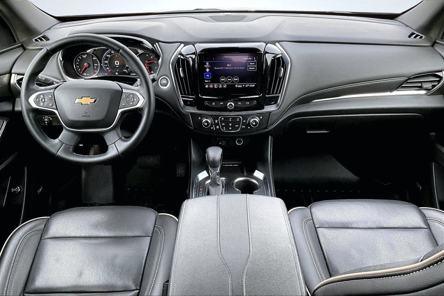 Used 2023 Chevrolet Traverse Premier image 17