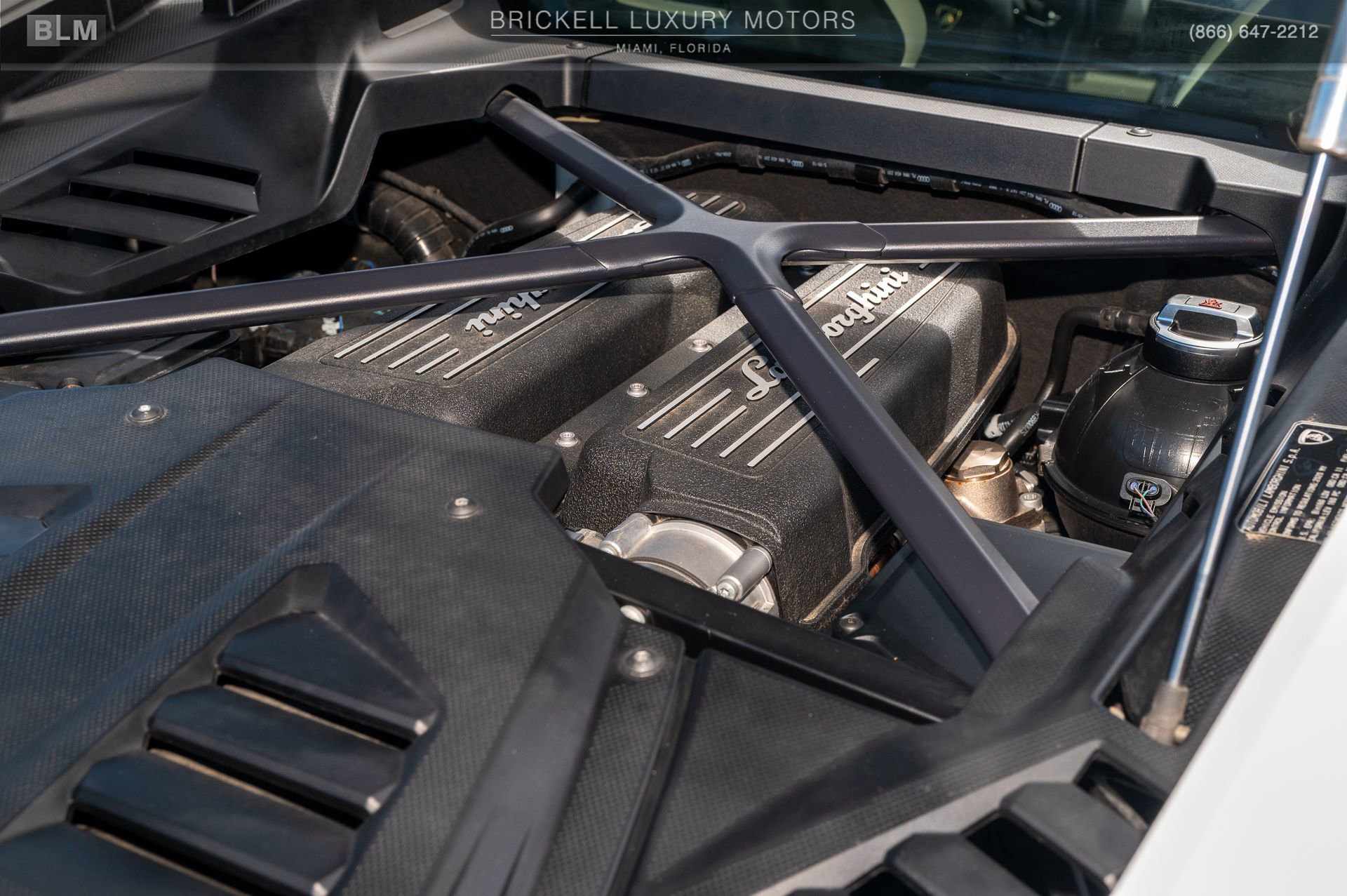 Used 2020 Lamborghini Huracan EVO image 37