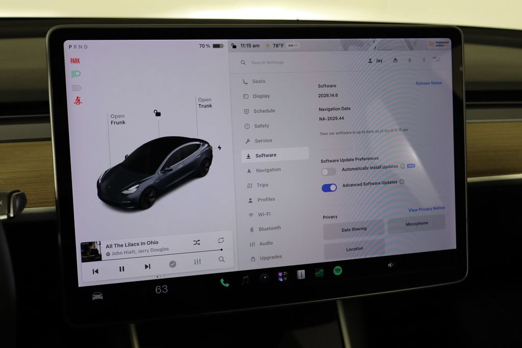 Used 2018 Tesla Model 3 Long Range RWD image 32