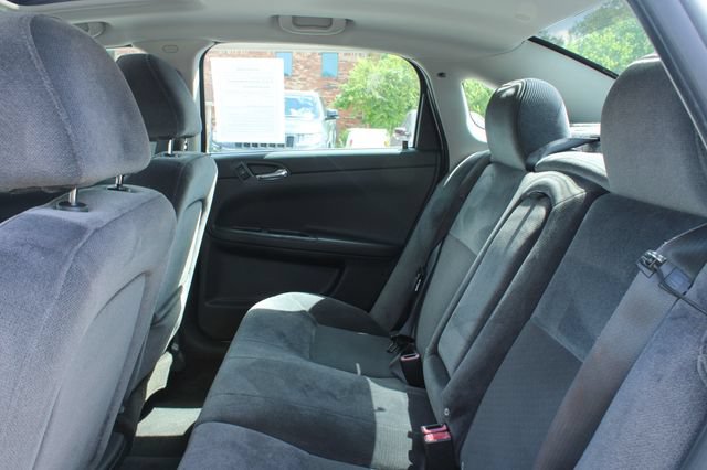 Used 2013 Chevrolet Impala LT w/ LT Sunroof Package FWD image 24