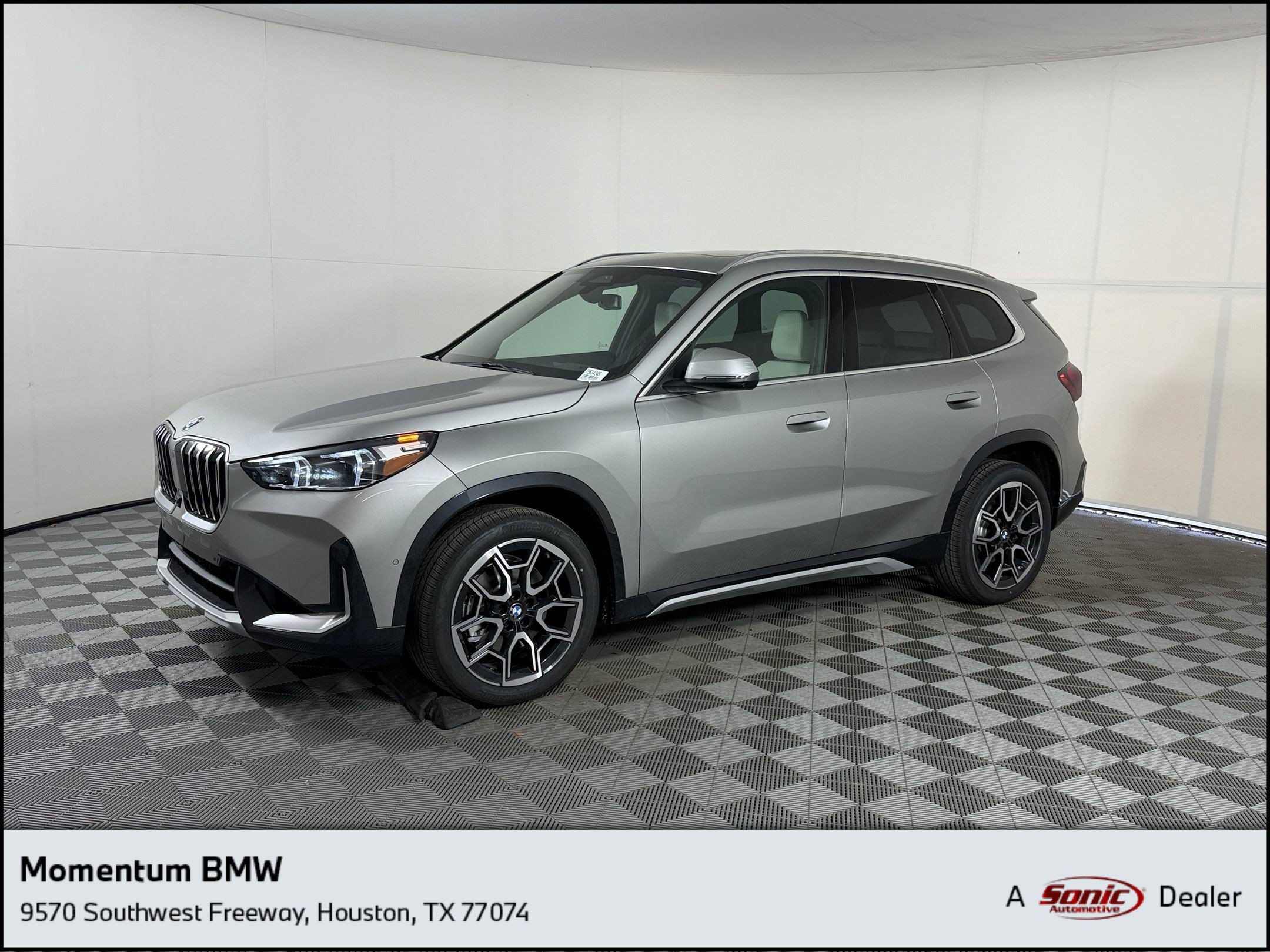 Used 2026 BMW X1 xDrive28i w/ Technology Package AWD/4WD image 1