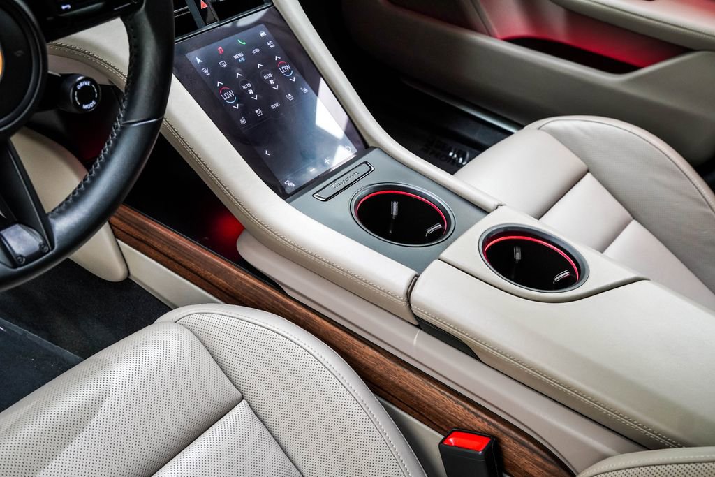 Used 2020 Porsche Taycan 4S image 21