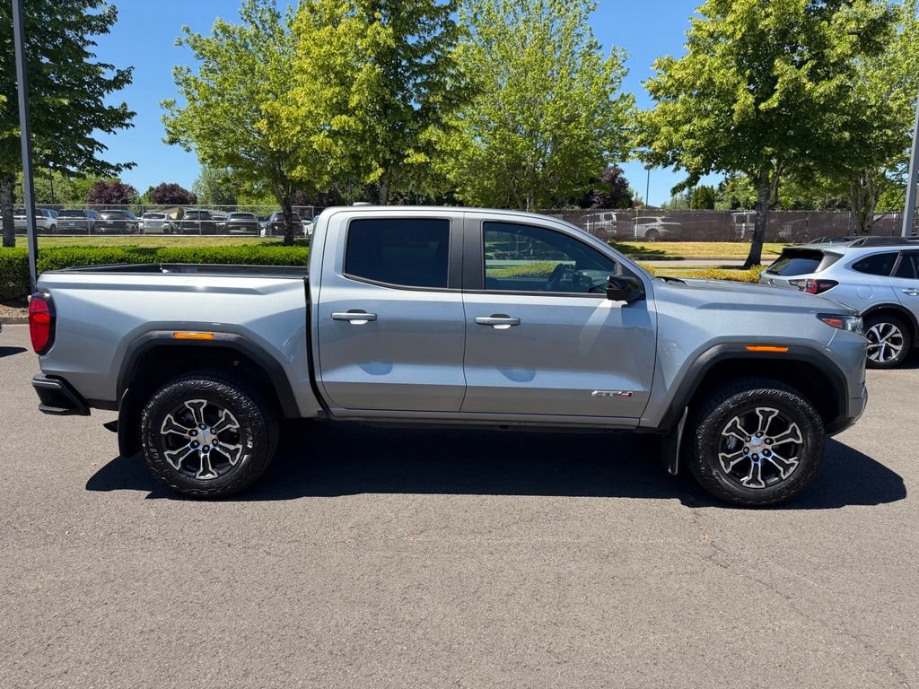 Used 2024 GMC Canyon AT4 w/ Technology Package AWD/4WD image 9