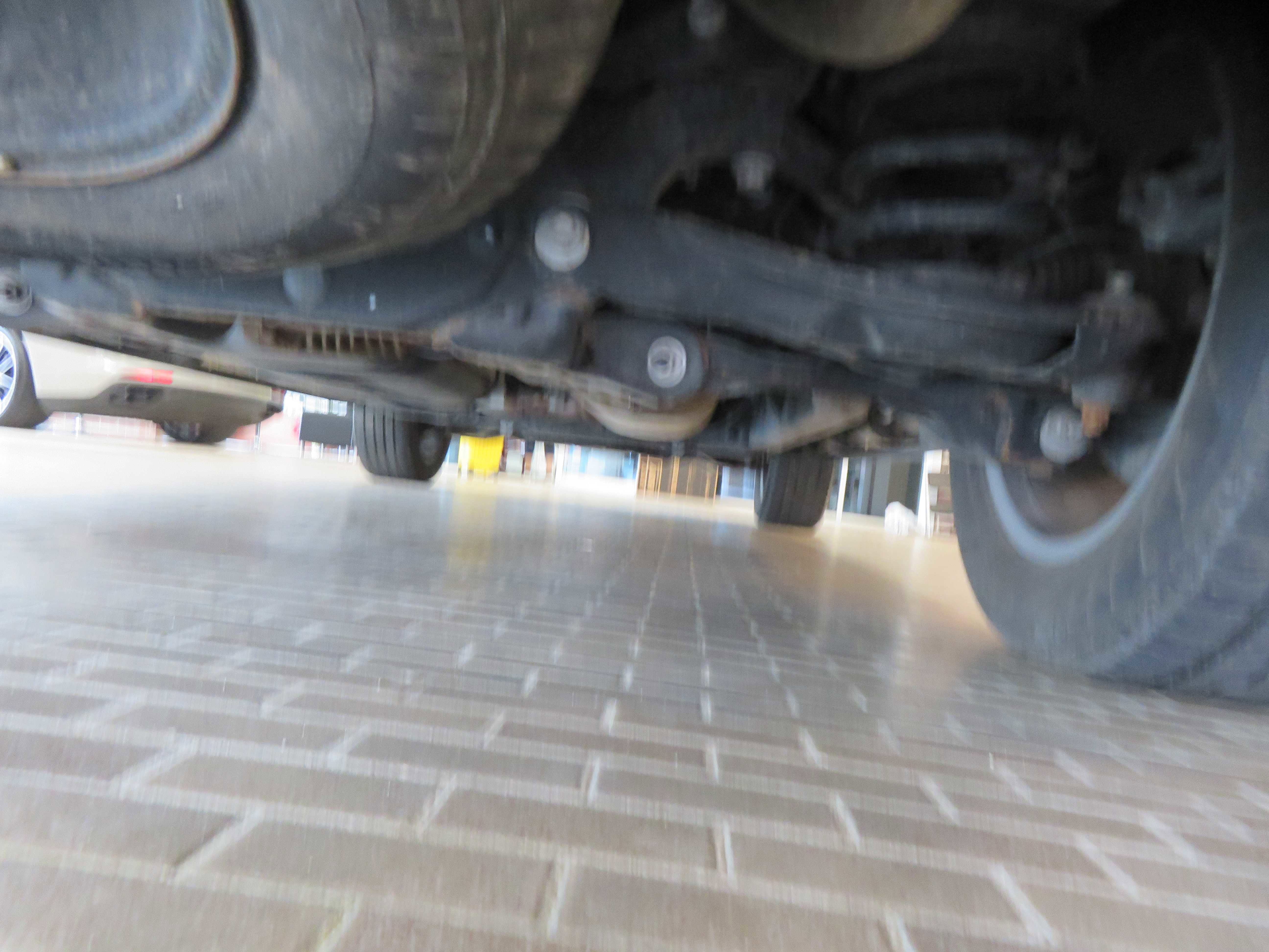 Used 2019 Toyota Sequoia Limited w/ Safety & Convenience Package RWD image 84