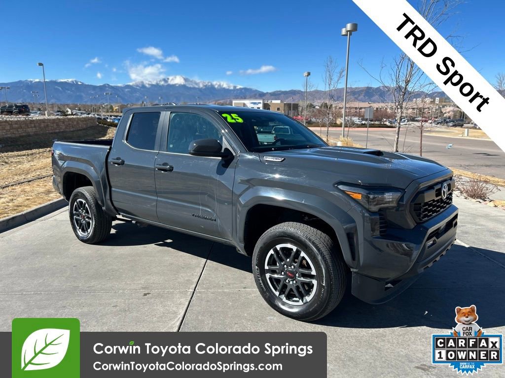 Used 2025 Toyota Tacoma TRD Sport image 1