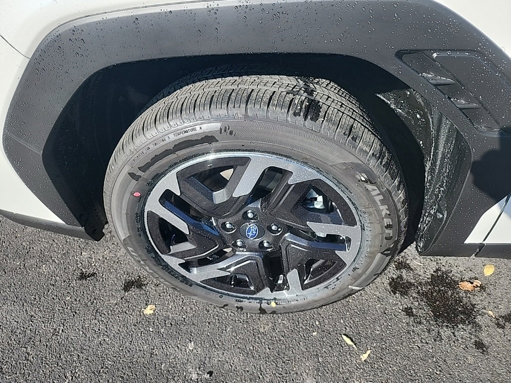 Used 2025 Subaru Forester Limited image 23