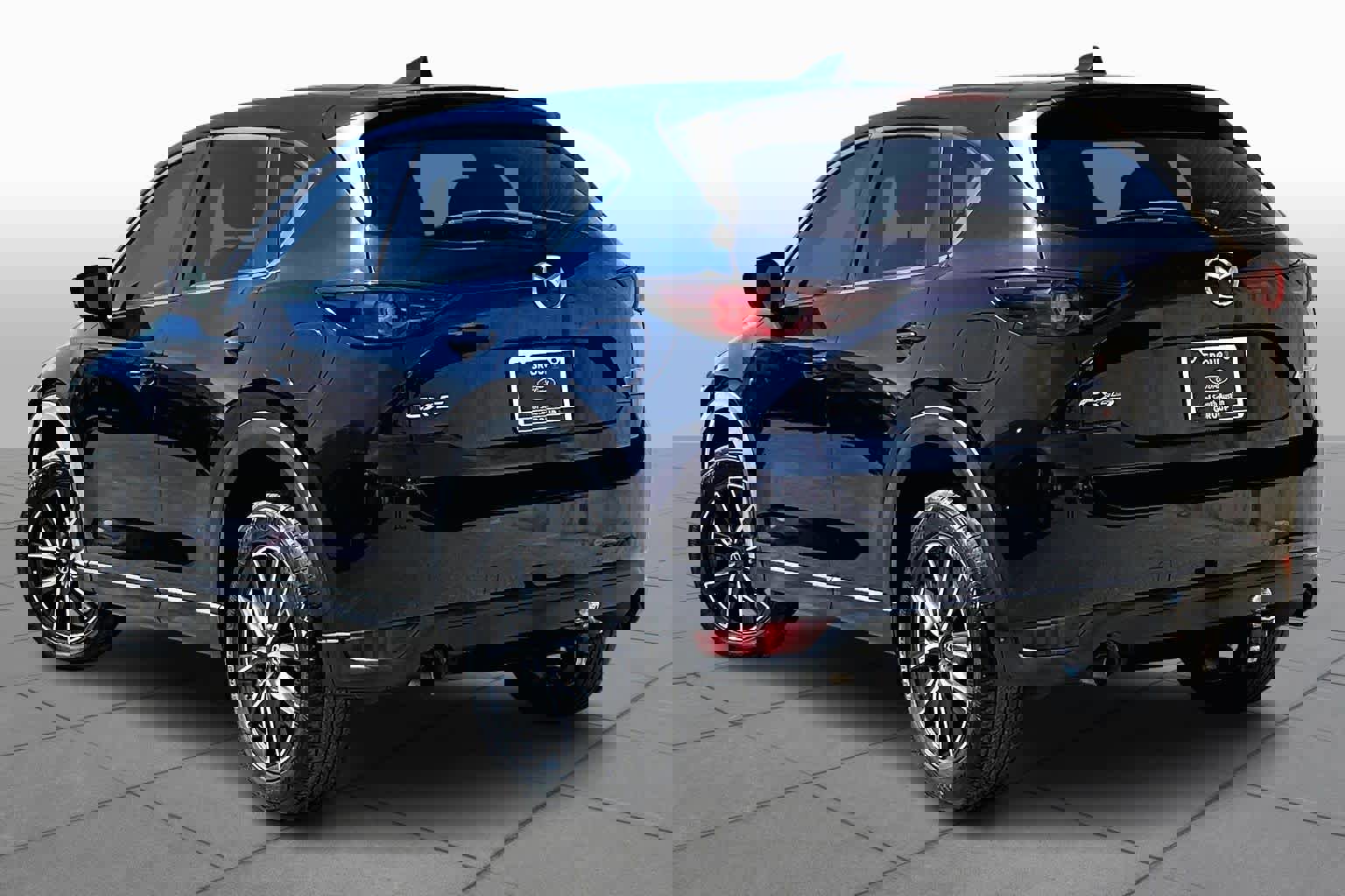 Used 2018 MAZDA CX-5 Touring image 12