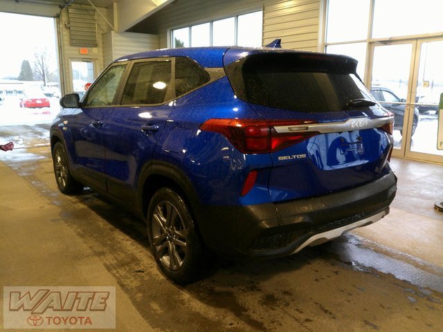 Used 2023 Kia Seltos LX image 4