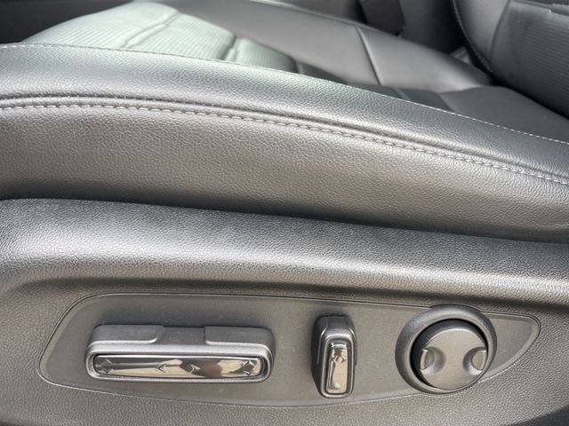 Used 2025 Honda CR-V EX-L image 25