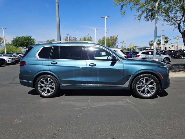 Certified 2025 BMW X7 xDrive40i AWD/4WD image 4