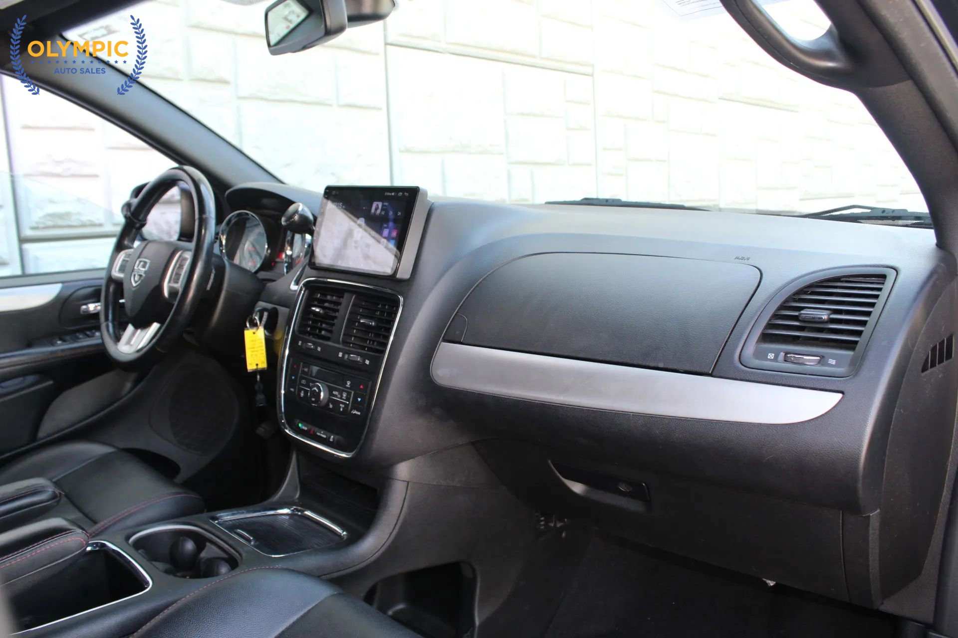 Used 2018 Dodge Grand Caravan GT FWD image 17