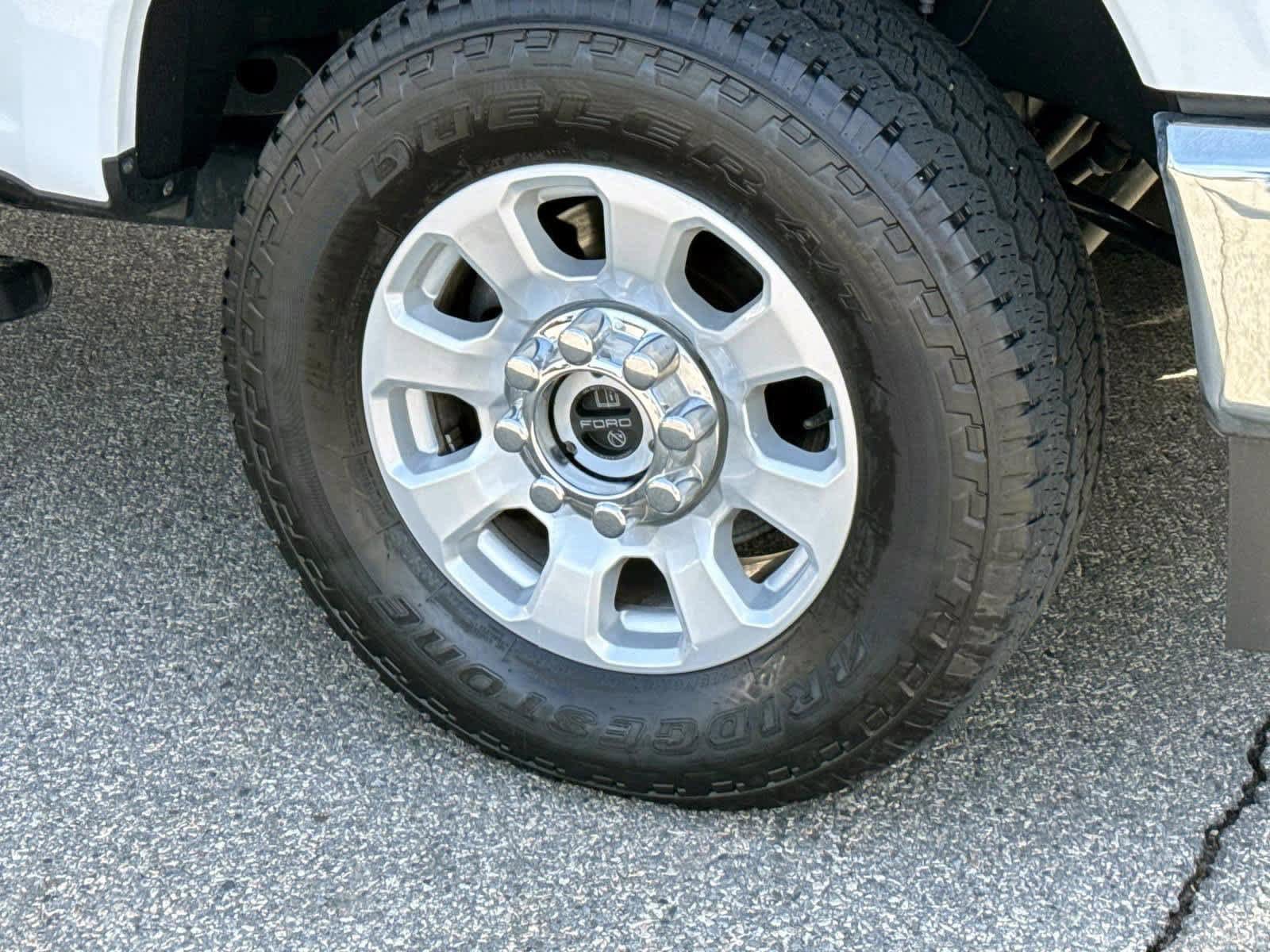 Used 2024 Ford F250 XLT AWD/4WD image 6