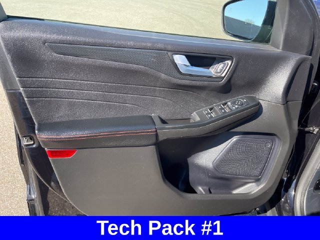 Used 2024 Ford Escape ST-Line w/ Tech Pack #1 AWD/4WD image 10