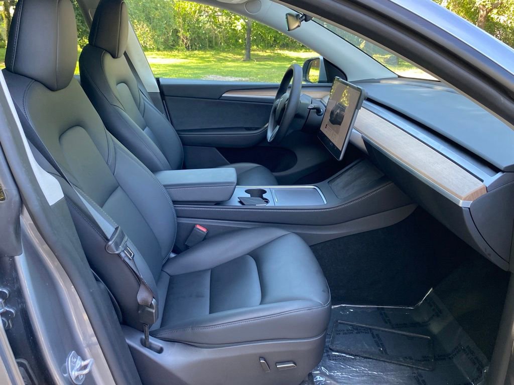 Used 2025 Tesla Model Y Performance AWD/4WD image 21