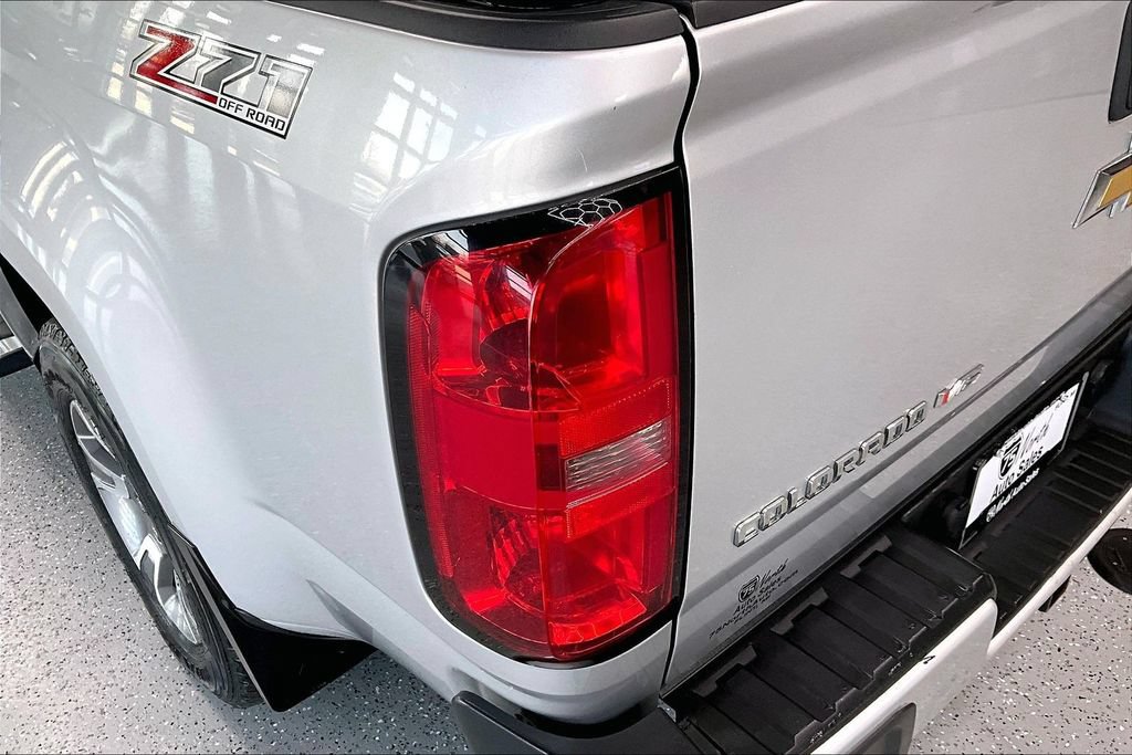 Used 2017 Chevrolet Colorado Z71 AWD/4WD image 22