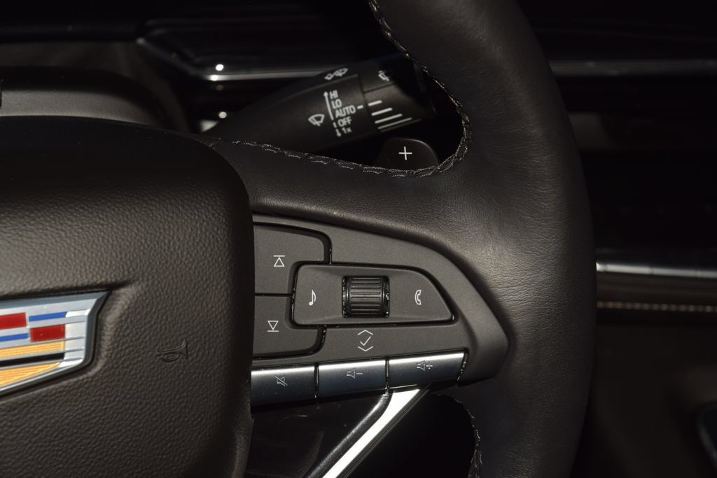 Used 2023 Cadillac Escalade Sport w/ LPO, ONYX Package AWD/4WD image 42