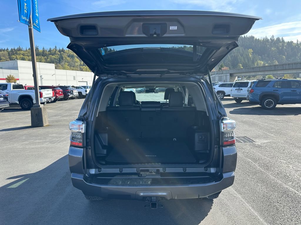 Certified 2021 Toyota 4Runner SR5 Premium w/ Moonroof Package AWD/4WD image 10