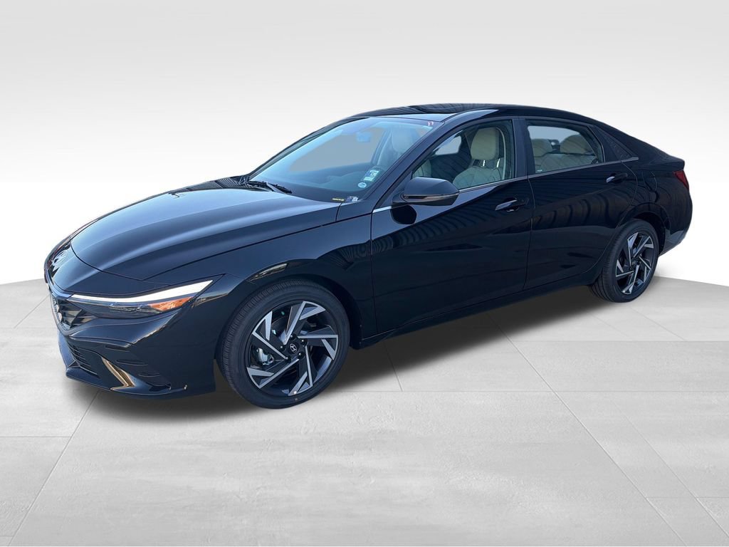 New 2026 Hyundai Elantra Limited FWD 360° Tour