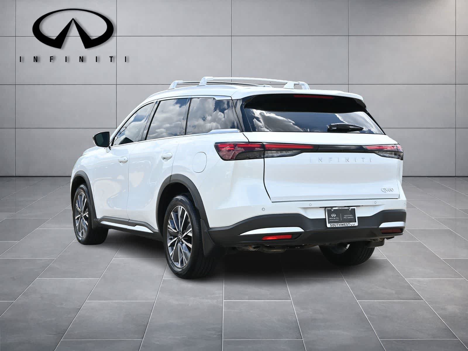 Certified 2026 INFINITI QX60 Luxe w/ Cargo Package FWD image 5
