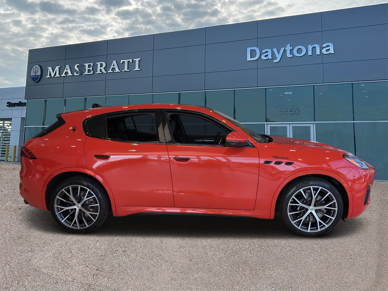 New 2026 Maserati Grecale Modena image 2