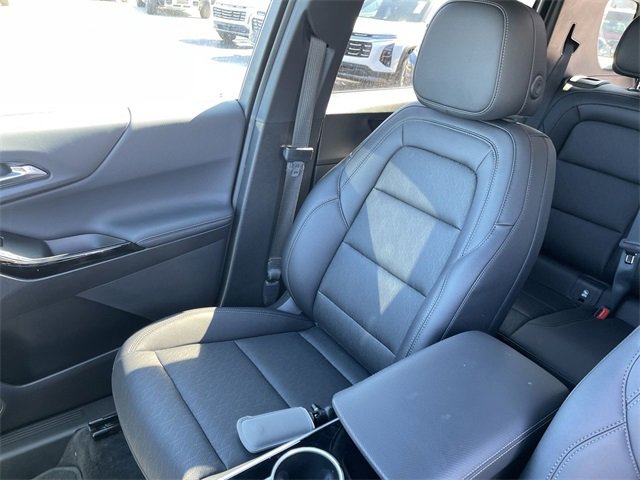 New 2026 Chevrolet Equinox LT w/ Convenience Package II image 24