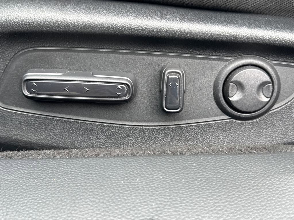 Certified 2023 Honda Accord EX image 21