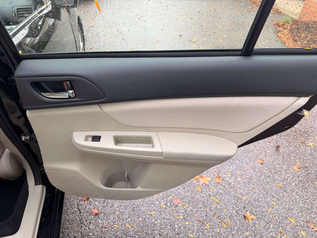 Used 2014 Subaru Impreza 2.0i Premium w/ All-Weather Package w/CVT AWD/4WD image 11
