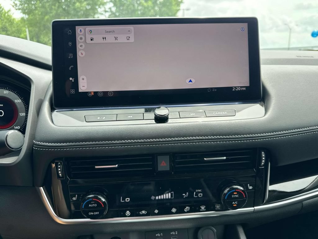 Used 2025 Nissan Rogue SL FWD image 30