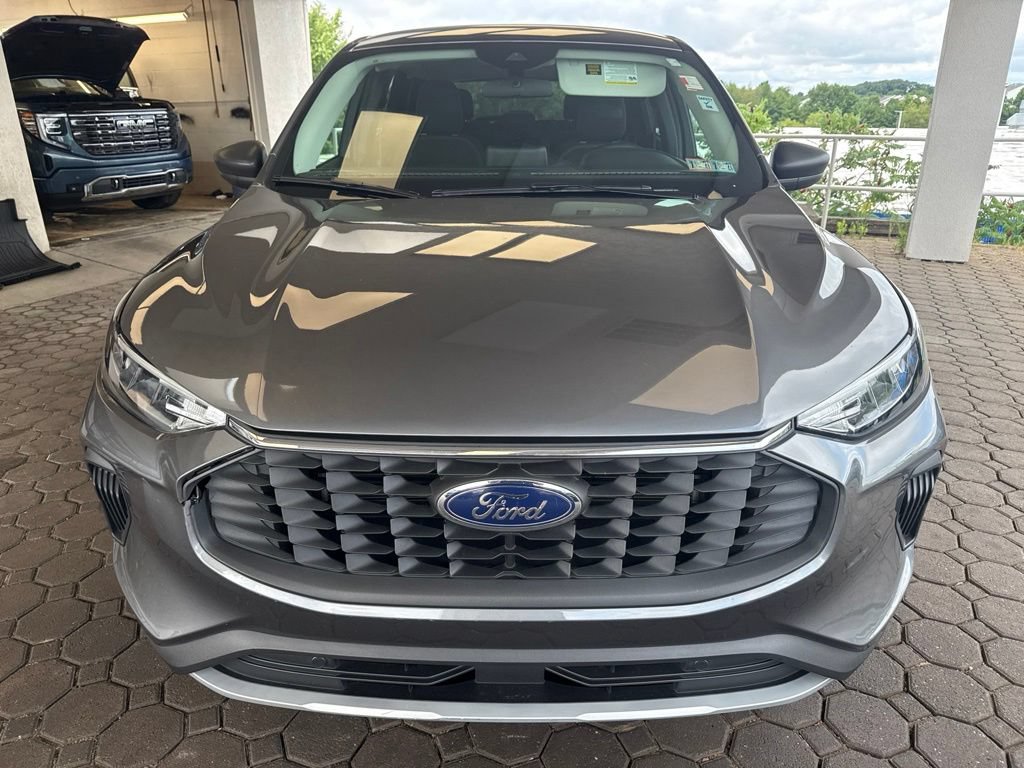 Certified 2023 Ford Escape Active AWD/4WD video 2