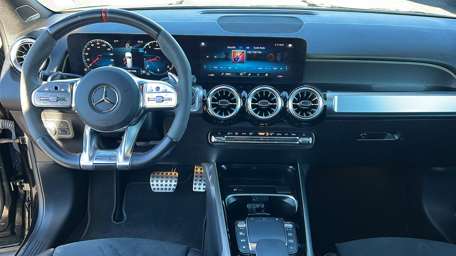 Used 2023 Mercedes-Benz GLB 35 AMG 4MATIC image 15
