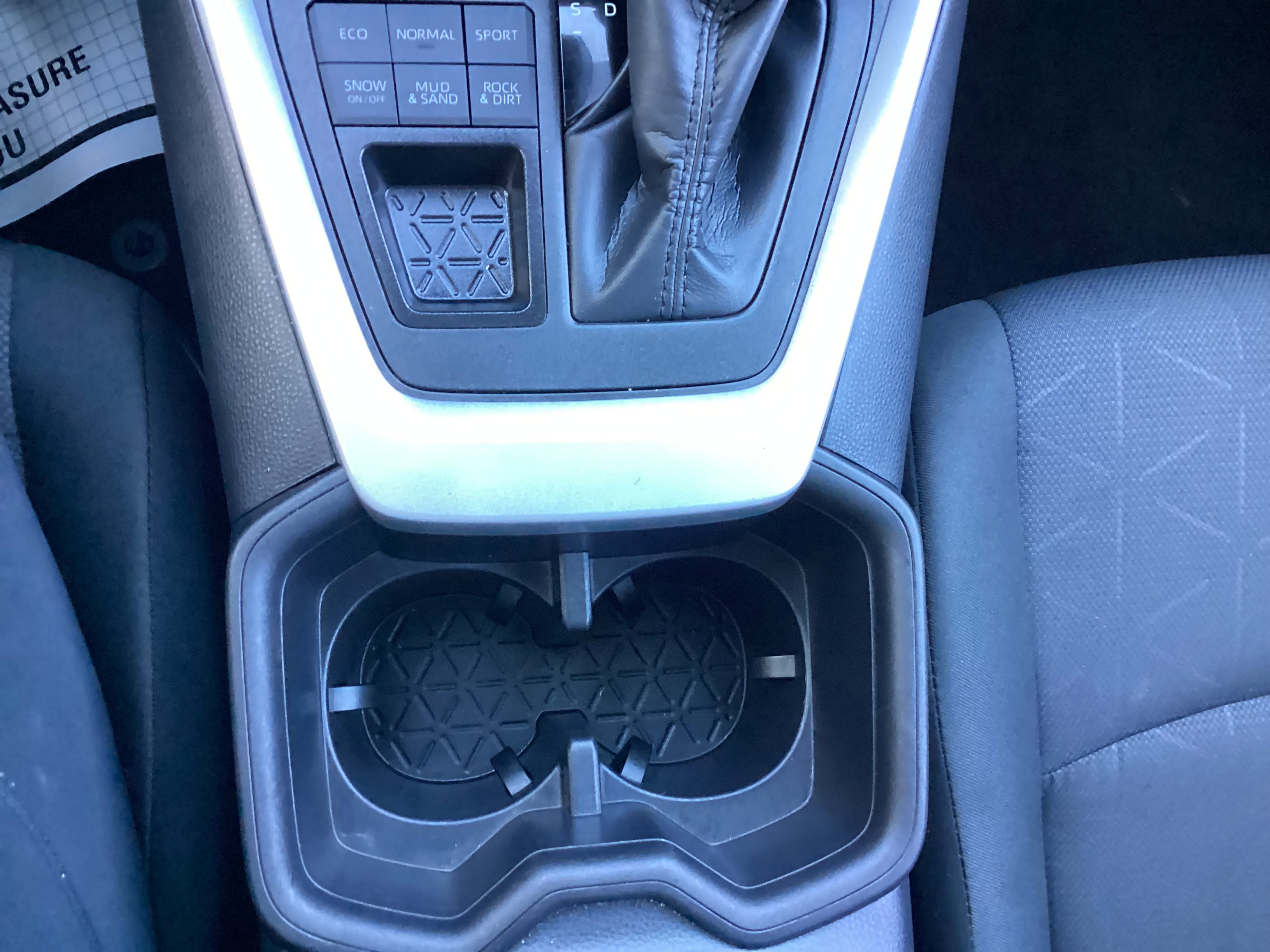 Certified 2025 Toyota RAV4 XLE image 38