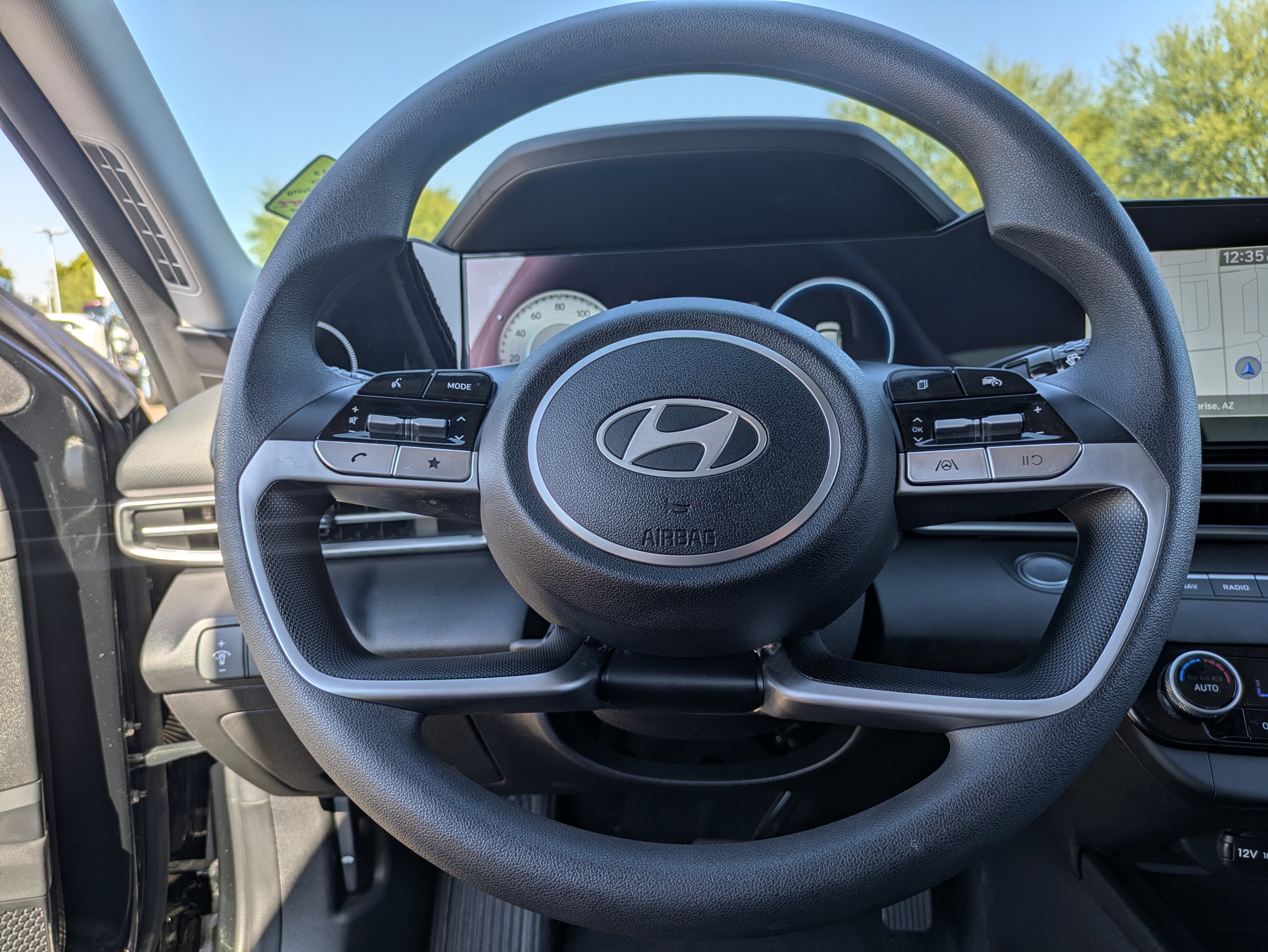 Certified 2024 Hyundai Elantra SEL image 25