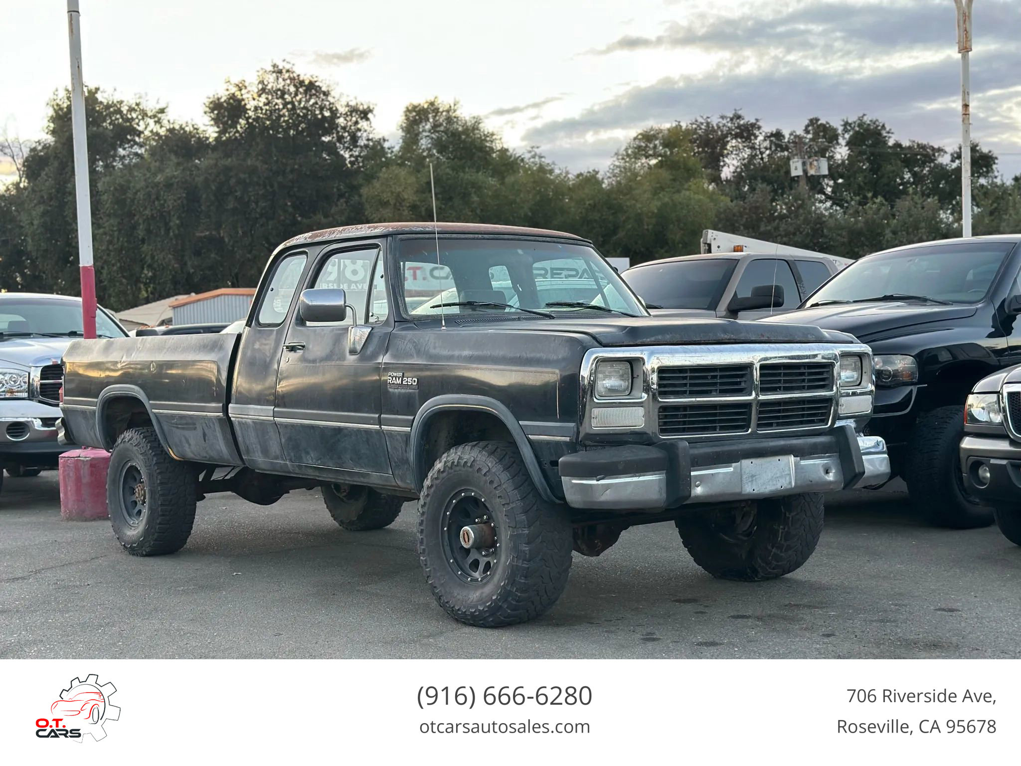 Used 1993 Dodge D/W Truck 250 image 1
