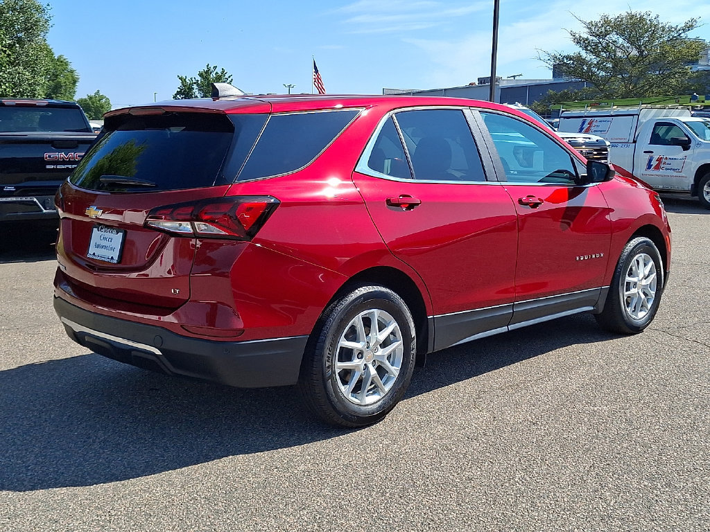 Used 2023 Chevrolet Equinox LT FWD image 9