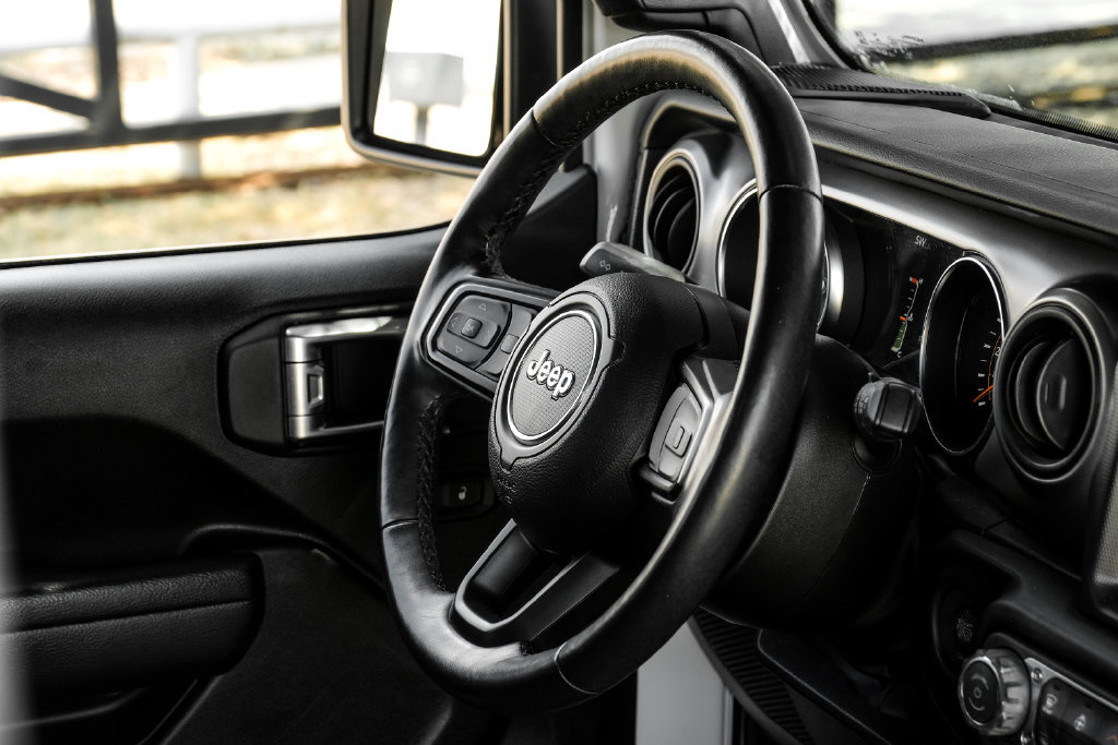 Used 2023 Jeep Wrangler Unlimited Sport AWD/4WD image 25