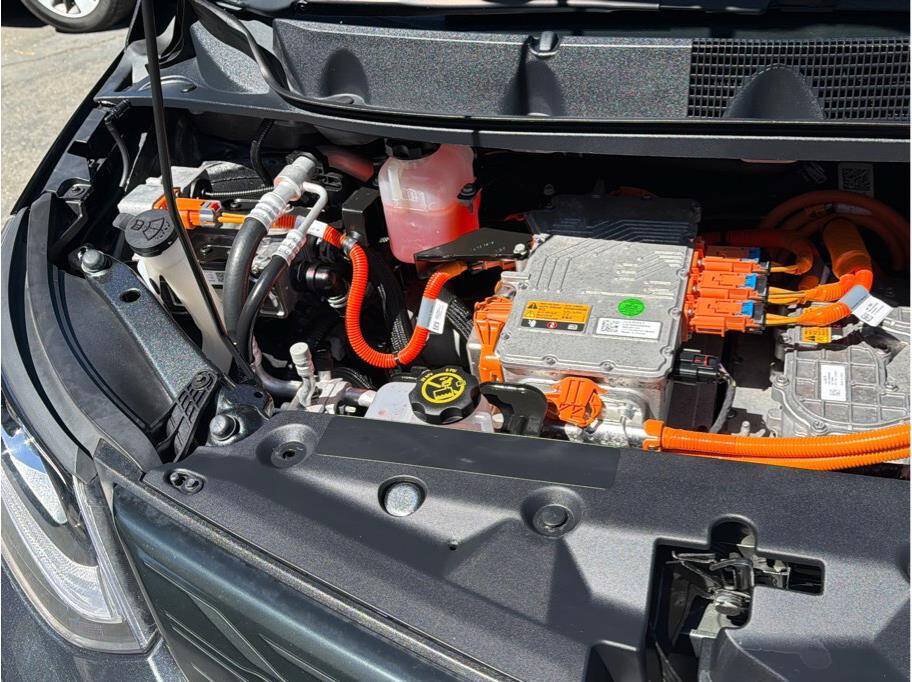 Used 2017 Chevrolet Bolt LT FWD image 26