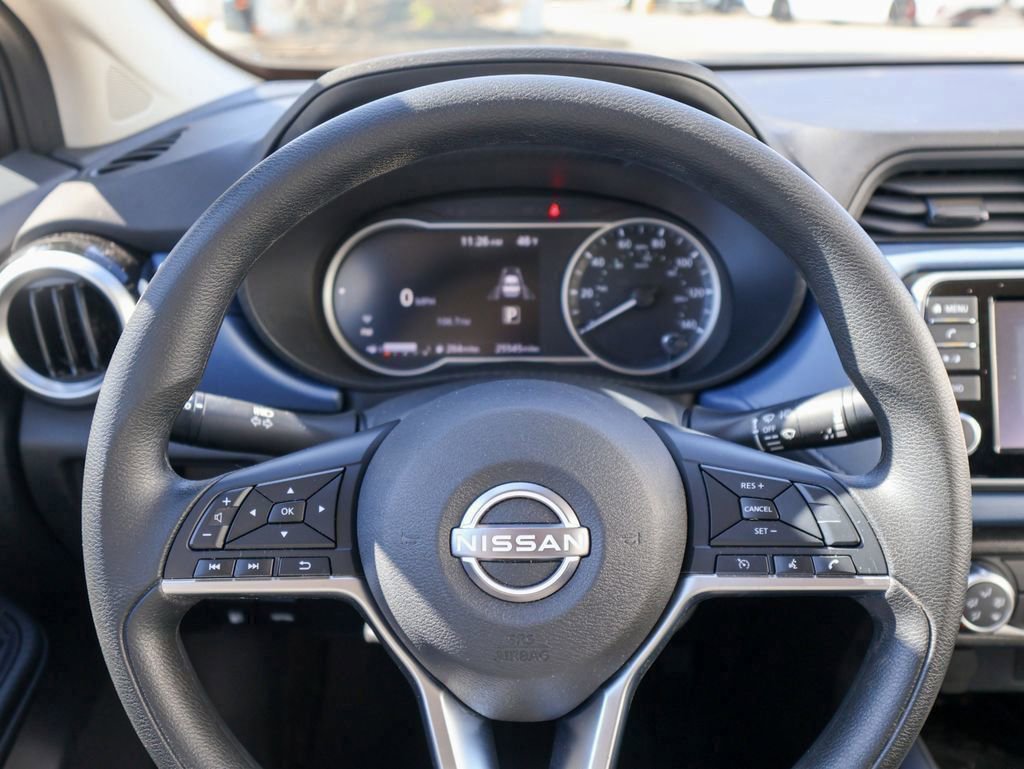 Used 2025 Nissan Versa SV image 18