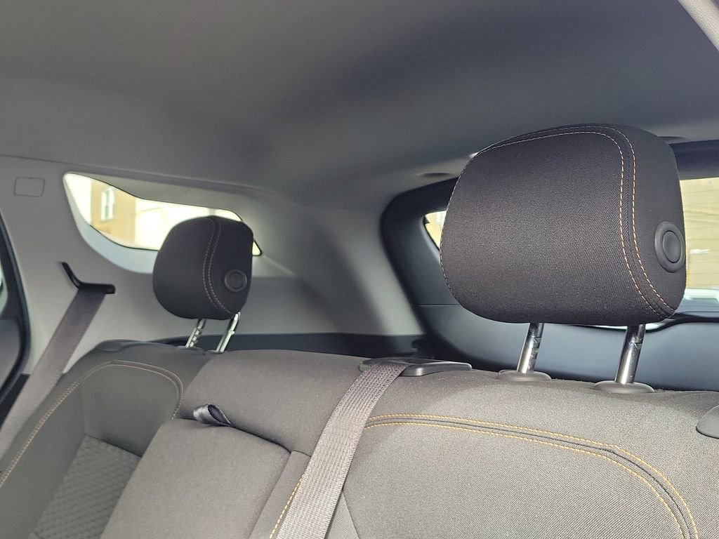 Used 2019 GMC Terrain SLE w/ Driver Convenience Package image 9