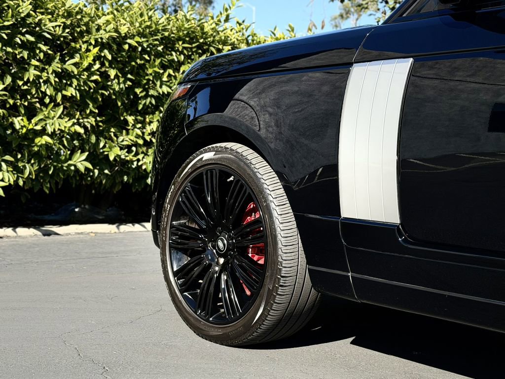 Used 2019 Land Rover Range Rover Supercharged image 9