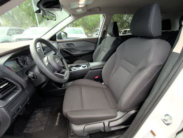 Used 2023 Nissan Rogue S image 13