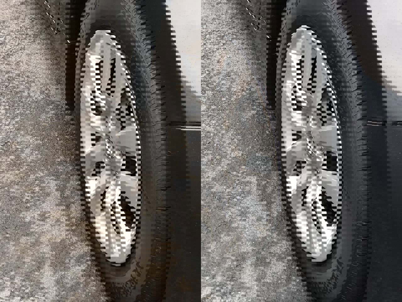 Used 2016 Nissan Altima 2.5 S w/ Power Driver Seat Package image 2